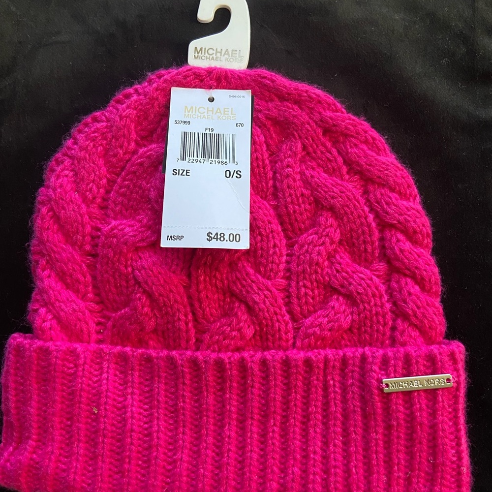 Michael Kors Women Fuchsia Cable Knit Hat